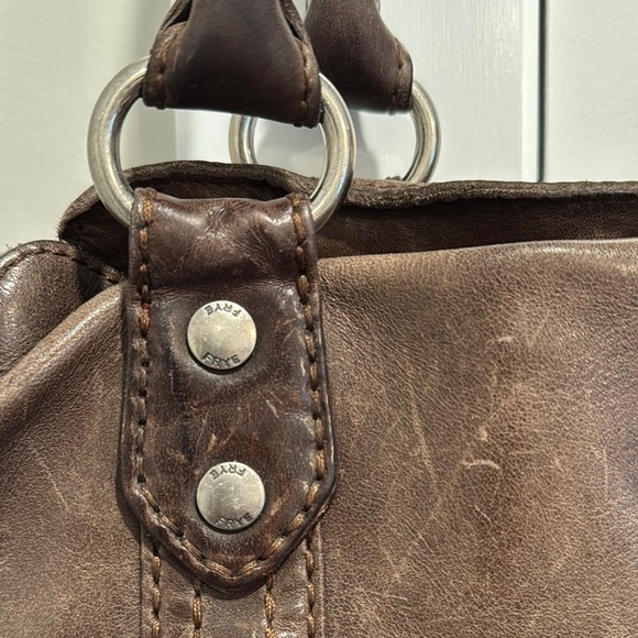 Frye Brown Leather Shoulder Bag with Structured Design - Picture 2 of 15